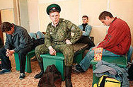 Мигранты хотят проходить службу в российской армии